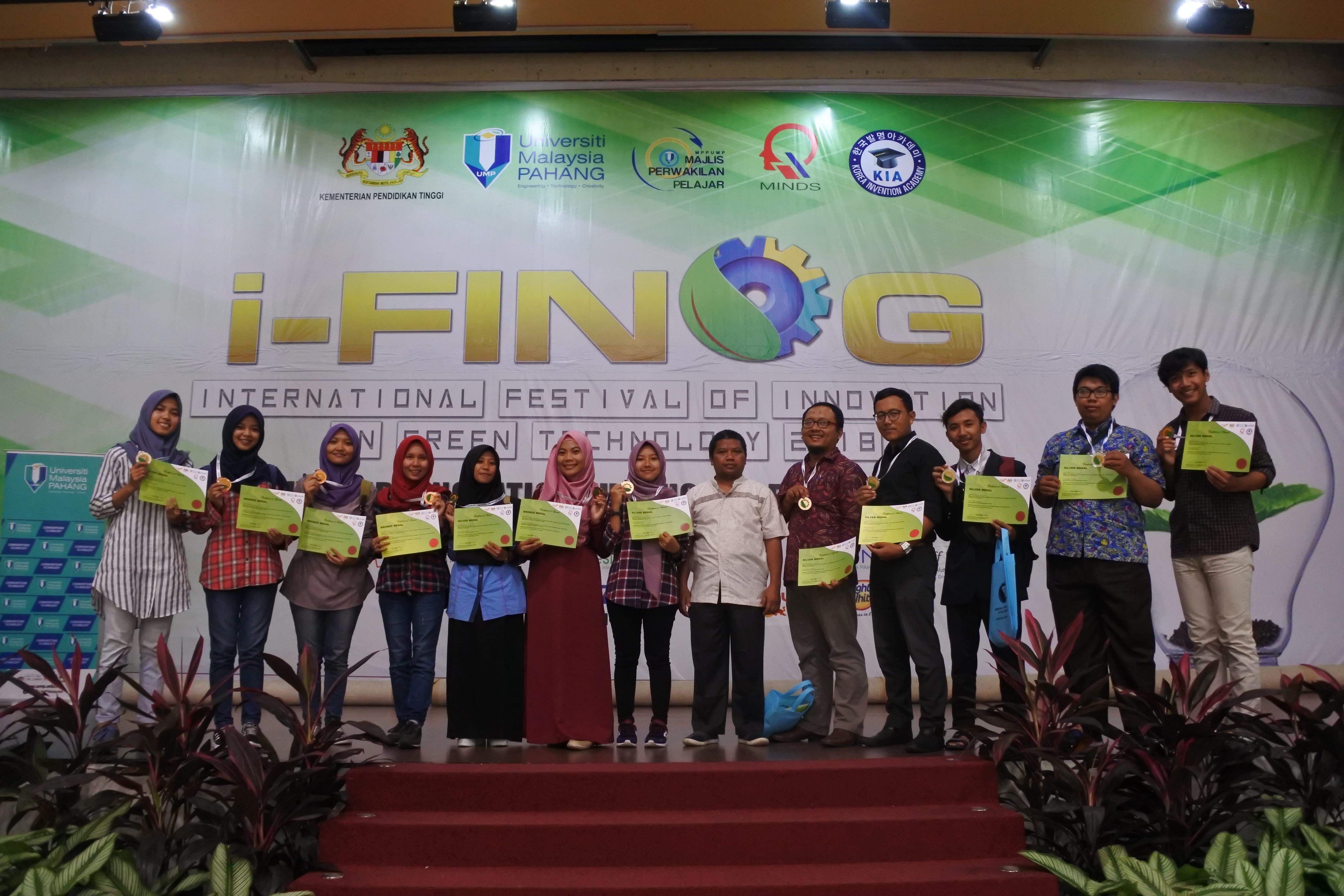 MAHASISWA ARSITEKTUR UNISA RAIH PERAK DI AJANG KOMPETISI INTERNASIONAL I-FINOG