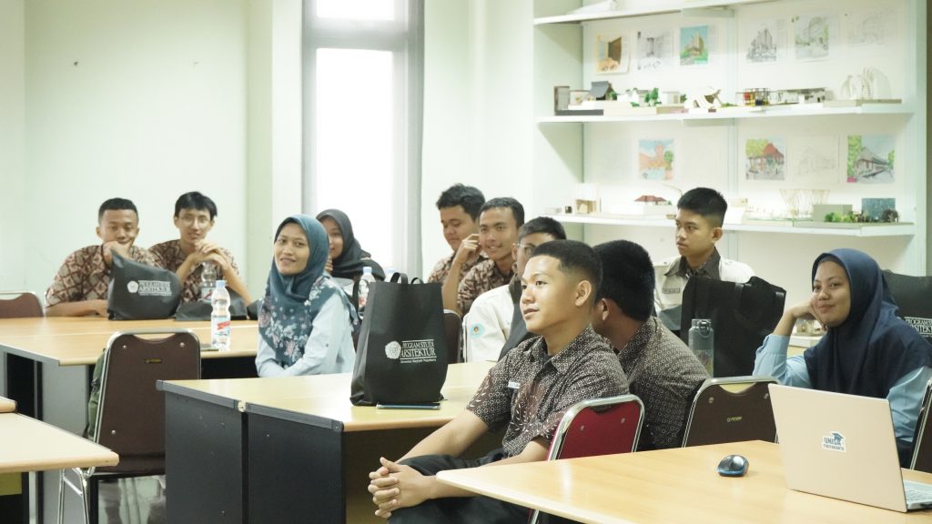 Serunya ArchitecTour! Begini Rasanya Sehari Jadi Mahasiswa Arsitektur di UNISA Yogyakarta